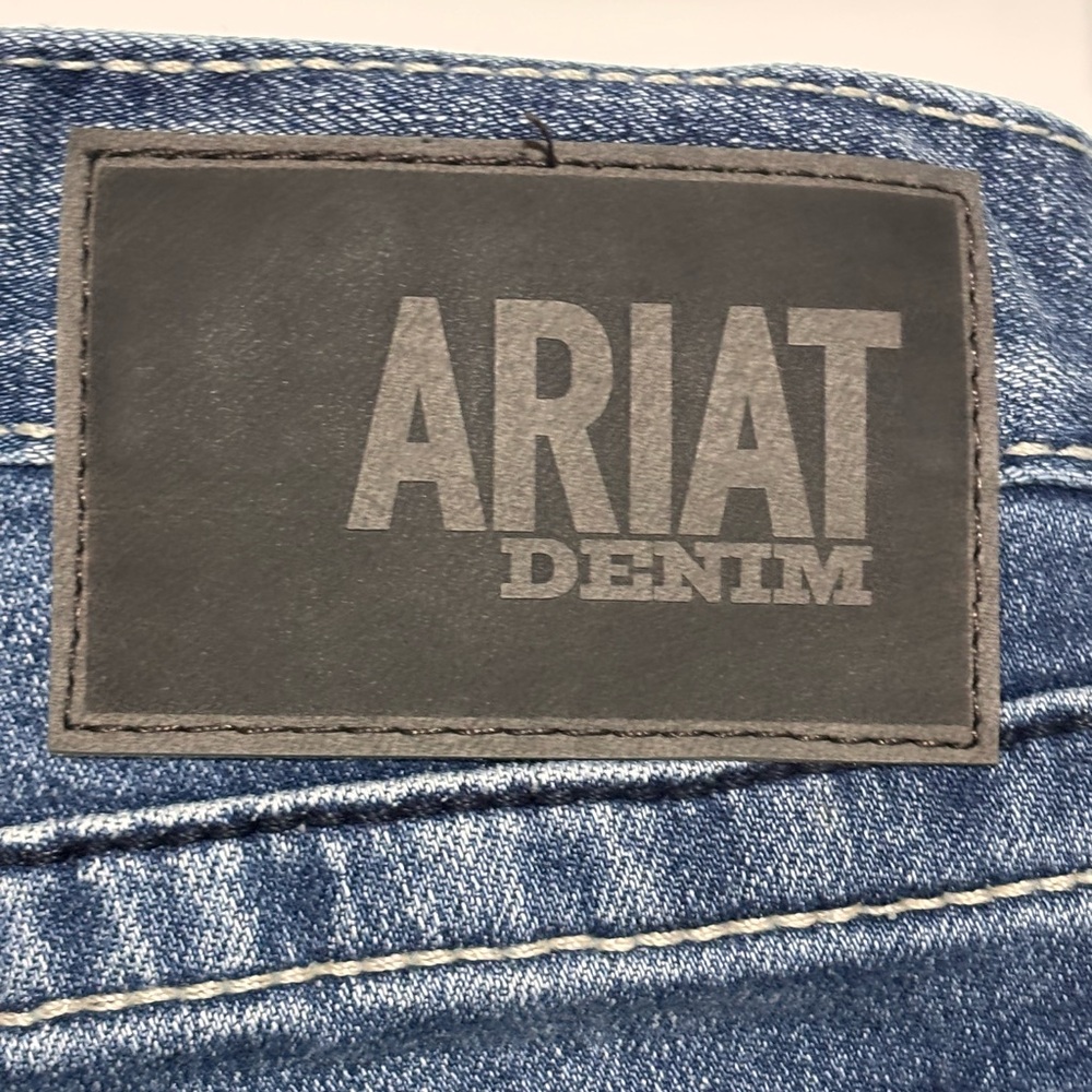 Ariat Men's M7 Classic Indigo Slim Fit Straight Leg Jeans Size 29/30 Pre Owned - Picture 5 of 14